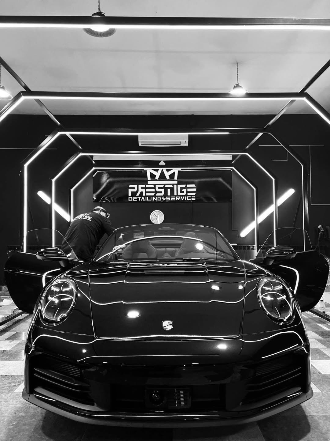 Porsche detailing exterior
